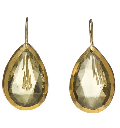 <P class=Body dir=ltr>Pear shape congac Quartz Earrings facetted both sides,&nbsp;wrapped with 24K Gold Hang 33mm Width 16mm</P>