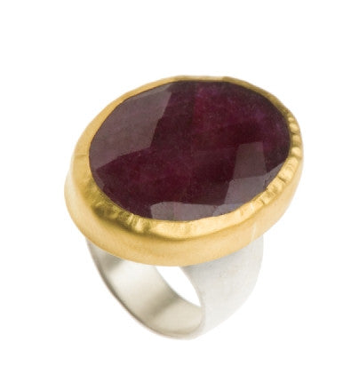 <P dir=ltr class=Body>Giant Long oval Ruby (corundum)ring wrapped with 24k gold on a Sterling Sterling band Stone size: Width 22mm Hight 29mm</P>