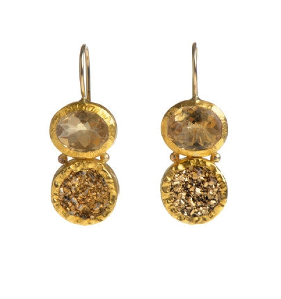 <P>Double stone Earrings of Citrine and Pyrite wrapped with 24k Gold Hang 32mm Width 12mm</P>