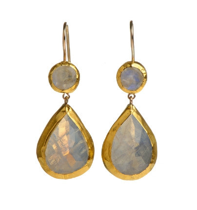 <P dir=ltr class=Body>Double Moonstone Earrings all wrapped with 24k Gold Hang 42mm Width 16mm</P>