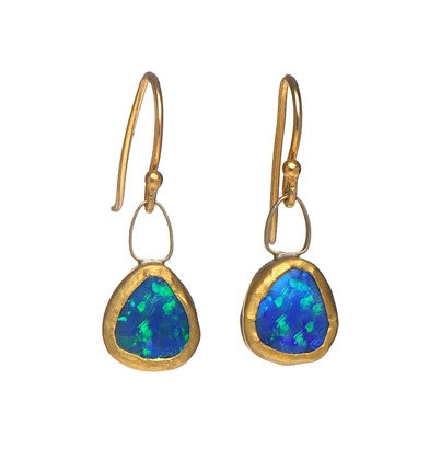 <P dir=ltr class=Body>&nbsp;Opal Earrrings wrapped with 24K Gold, size and color may vary Hang 25mm Width 10mm</P>