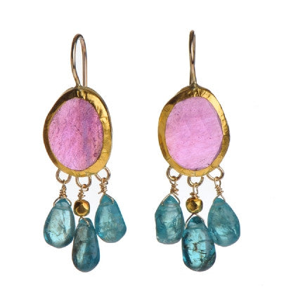 <P dir=ltr class=Body>Earrings of Oval Composed Ruby wrapped with 24K Gold and three drops of Apatite Hang 40mm Width 13mm</P>