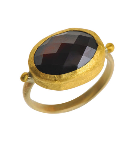 <P dir=ltr class=Body>Gold oval Garnet ring wrapped with 24k Gold Measurments of stone is&nbsp;16 x 12mm Available any size !</P>