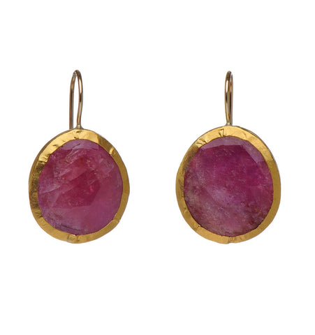 <P dir=ltr class=Body>One of a Kind Large round&nbsp; Sapphire Earring wrapped with 24K Gold Hang 28mm Width 18mm</P>