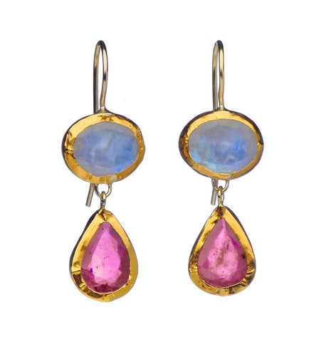 <P dir=ltr class=Body>Oval Moonstone and Composed Ruby drop Earrings all wrapped with 24K Gold Hang 34mm Width 12mm</P>