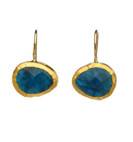 <P dir=ltr class=Body>Uneven shaped oval Apetite Earrings wrapped with 24K Gold Hang 20mm Width 15mm</P>