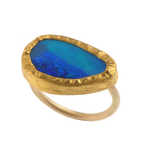 <P dir=ltr class=Body>One Of A Kind Oval shaped Gold Ring of Natural Opal, wrapped with 24K Gold, on Gold Band Measurments of stone is 22 x 15mm Available&nbsp;in size&nbsp;8 only</P>