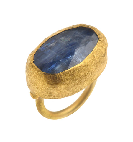 <P class=Body dir=ltr>Large Oval All Gold Kyanite Ring wrapped with 24K, On Gold band Measurments of stone is&nbsp;22 x 12mm </P>