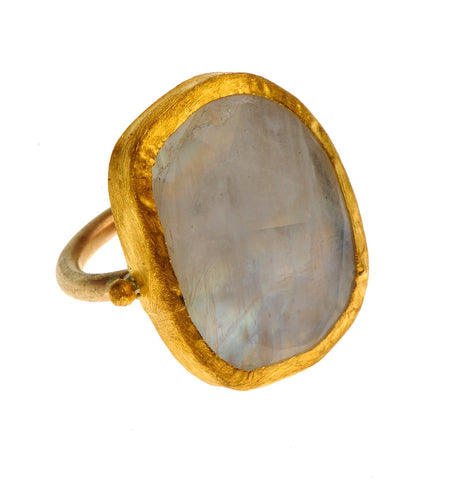 <SPAN style="COLOR: #644f21">Large&nbsp;Gold Moonstone Ring wrapped with 24K Gold <SPAN style="COLOR: #644f21">Shape and Size of Moonstone may&nbsp;vary. Available any size!&nbsp; <P class=Body dir=ltr></P>