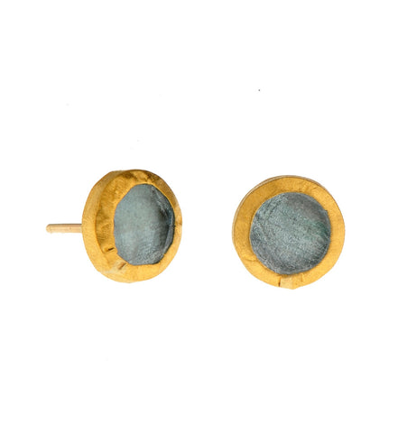 <P dir=ltr class=Body>Stud Aquamarine Earrings wrapped with 24K Gold</P>