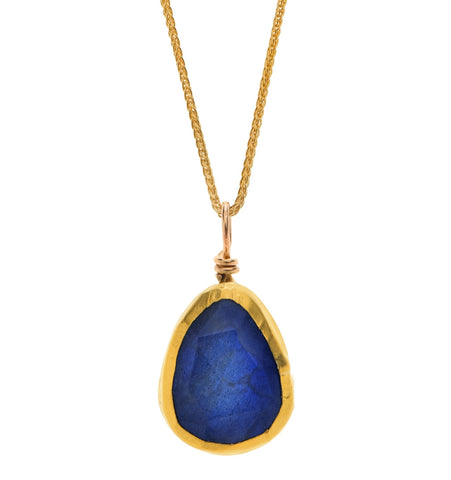 <P dir=ltr class=Body>14K Gold Necklace with a Labradorite drop Pendant wrapped with 24K Gold Necklace is&nbsp;16.5" Long. Pendant is 15mm x 10mm</P>