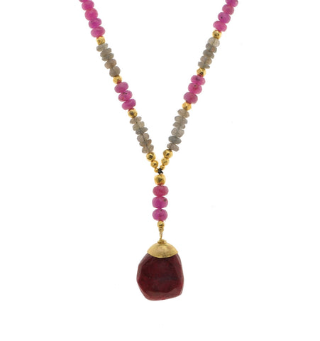 <P dir=ltr class=Body>Long Labradorite and Ruby Necklace with a Giant Ruby drop, 18K Gold Beads and Dome</P>