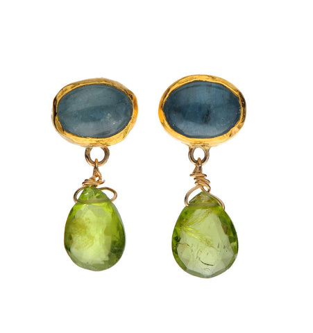 <P dir=ltr class=Body>Oval Stud Aquamarine wrapped with 24K Gold and Peridot drop Hang 15mm Width 10mm</P>